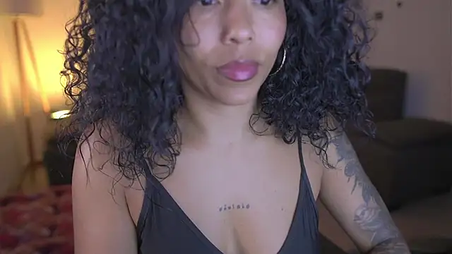 Snapshot of kyria_1 chatting on July 2, 2026, 4:07 am kyria 1 online show from July 2, 2026, 4:07 am