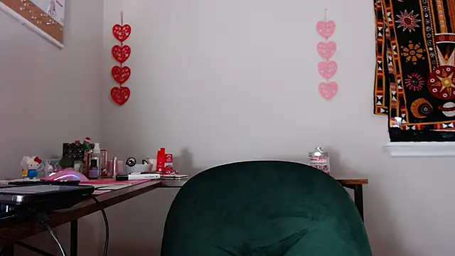 Snapshot of Cherribombzz chatting on February 27, 2026, 8:42 pm Cherribombzz online show from February 27, 2026, 8:42 pm