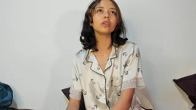 brisazanes online show from March 1, 2026, 6:37 am