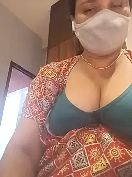 Snapshot of Tamil_Sivani chatting on October 14, 2025, 3:13 pm Tamil Sivani online show from October 14, 2025, 3:13 pm