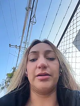 Ninabigtitied online show from March 4, 2026, 12:44 pm