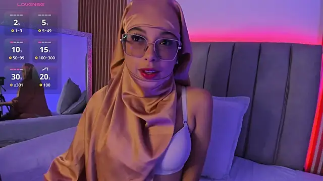 naishaa  online show from September 24, 2025, 6:55 pm