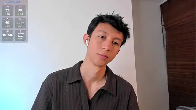 Snapshot of philip_twinkk chatting on October 21, 2025, 1:06 am philip twinkk online show from October 21, 2025, 1:06 am