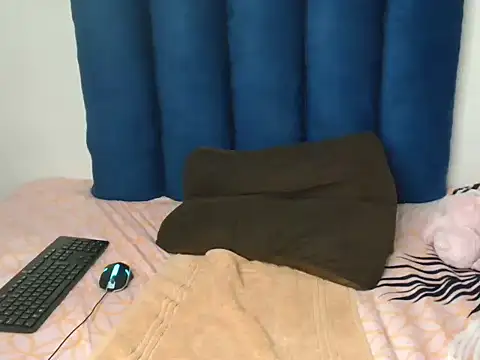 AeroSexx online show from October 15, 2025, 7:47 pm