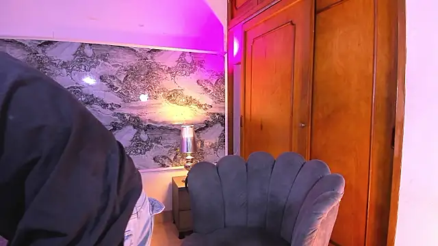 BILLY JAMEES online show from February 1, 2026, 12:48 pm