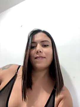 Snapshot of LICEET chatting on November 26, 2025, 11:39 pm LICEET online show from November 26, 2025, 11:39 pm