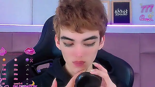 Baby FenixTS online show from February 28, 2026, 7:04 pm