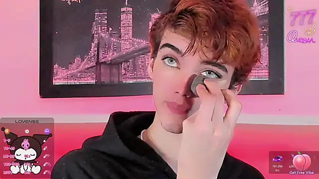 Baby FenixTS online show from April 17, 2026, 9:40 pm