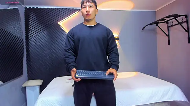 Horny nick18 online show from March 29, 2026, 11:21 am