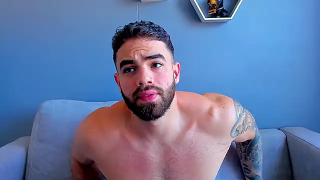 Snapshot of Paul_Phoenix chatting on October 2, 2025, 8:27 pm Paul Phoenix online show from October 2, 2025, 8:27 pm