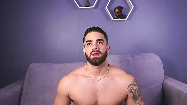 Snapshot of Paul_Phoenix chatting on November 3, 2025, 8:43 pm Paul Phoenix online show from November 3, 2025, 8:43 pm