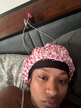 Snapshot of PrettyBabriexox chatting on November 4, 2025, 1:21 pm PrettyBabriexox online show from November 4, 2025, 1:21 pm