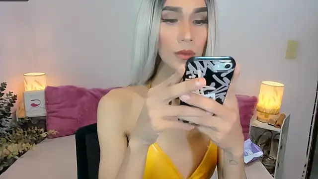 Snapshot of tsmokemachine chatting on November 8, 2025, 4:23 am tsmokemachine online show from November 8, 2025, 4:23 am