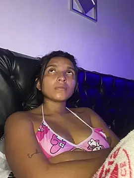 Snapshot of _Lorenn_ chatting on September 9, 2025, 1:21 pm Lorenn online show from September 9, 2025, 1:21 pm