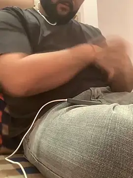 amitsharma7868 online show from February 15, 2026, 7:51 am