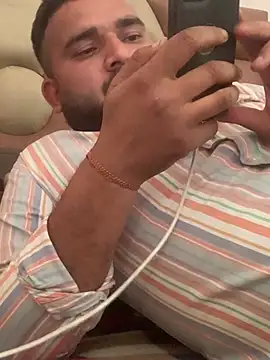 amitsharma7868 online show from March 23, 2026, 9:57 am