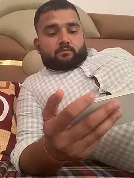 Snapshot of amitsharma7868 chatting on May 1, 2026, 8:19 am amitsharma7868 online show from May 1, 2026, 8:19 am