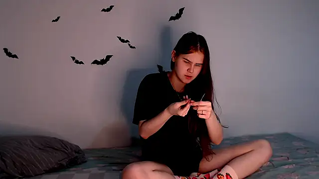 litle owl online show from October 23, 2025, 3:33 pm