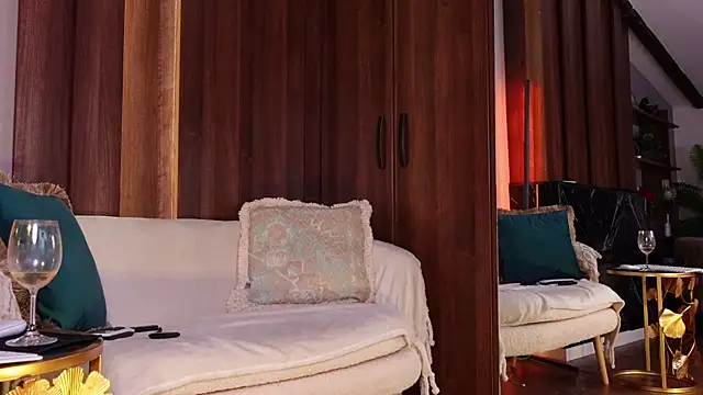 Snapshot of QueenMarX chatting on February 7, 2026, 7:50 pm QueenMarX online show from February 7, 2026, 7:50 pm