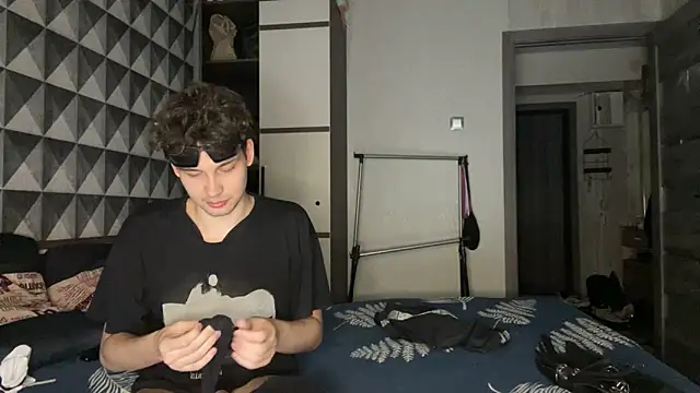 merycouple online show from March 29, 2026, 8:42 pm