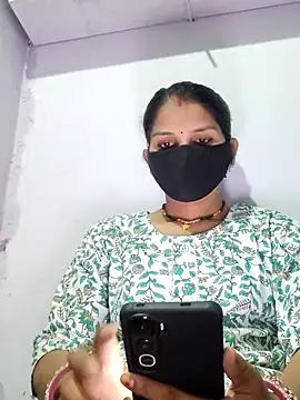 Snapshot of poojam93 chatting on October 8, 2025, 2:47 pm poojam93 online show from October 8, 2025, 2:47 pm