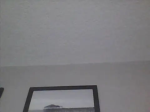 sarahkat86 online show from October 25, 2025, 3:47 am