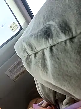 Snapshot of sarahkat86 chatting on January 14, 2026, 4:23 pm sarahkat86 online show from January 14, 2026, 4:23 pm