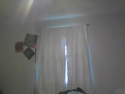 sarahkat86 online show from March 31, 2026, 11:05 pm