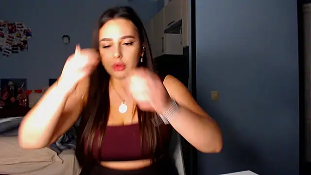 NikiWhite online show from September 24, 2025, 10:24 pm