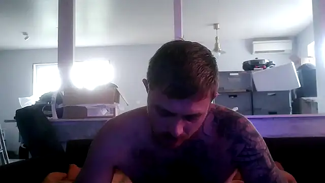 Snapshot of Bikerhot883hd chatting on October 7, 2025, 2:47 pm Bikerhot883hd online show from October 7, 2025, 2:47 pm