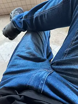 XUCRUTES42 online show from February 3, 2026, 8:58 pm