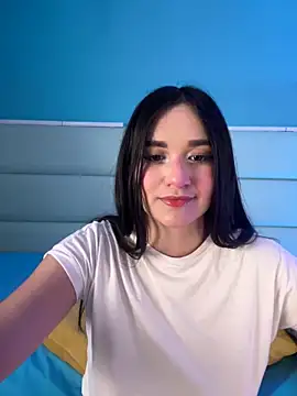 alejandrodolls online show from March 15, 2026, 6:36 pm