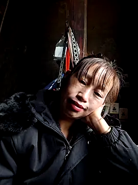 ngocngoc cute online show from December 14, 2025, 3:34 am