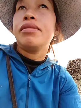 ngocngoc cute online show from December 22, 2025, 3:03 am