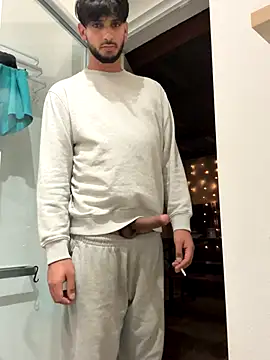 Snapshot of Gipsyboysteve chatting on September 18, 2025, 9:17 pm Gipsyboysteve online show from September 18, 2025, 9:17 pm