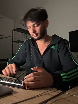 Snapshot of Gipsyboysteve chatting on September 26, 2025, 1:53 am Gipsyboysteve online show from September 26, 2025, 1:53 am