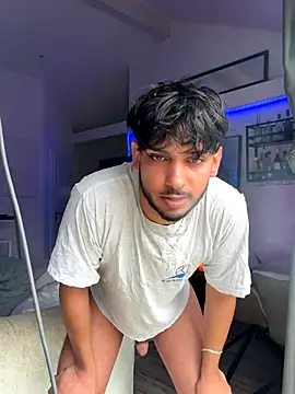 Snapshot of Gipsyboysteve chatting on September 30, 2025, 2:11 pm Gipsyboysteve online show from September 30, 2025, 2:11 pm