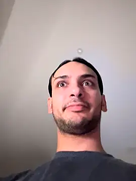 Snapshot of Gipsyboysteve chatting on October 18, 2025, 5:10 am Gipsyboysteve online show from October 18, 2025, 5:10 am