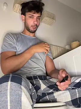 Gipsyboysteve online show from February 19, 2026, 2:18 am