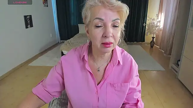 LiliaMoons online show from March 10, 2026, 9:03 am