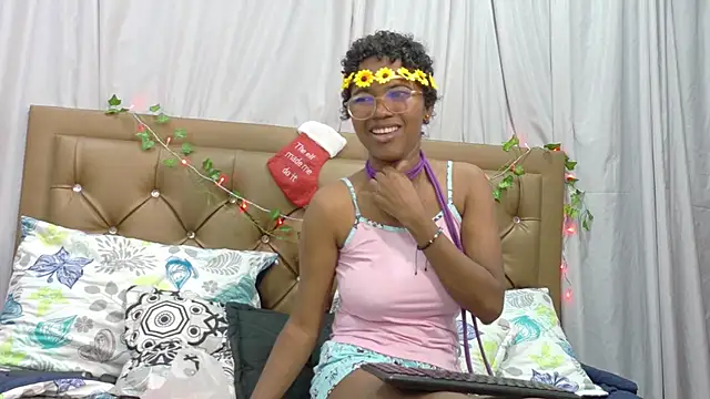 didoelizabeth online show from December 15, 2025, 1:37 pm