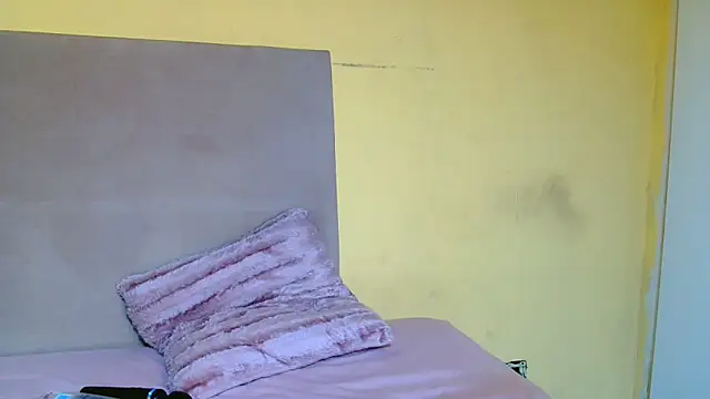 thique doll online show from October 30, 2025, 8:31 pm