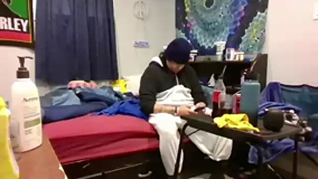 Snapshot of Bilover69 chatting on December 1, 2025, 1:21 am Bilover69 online show from December 1, 2025, 1:21 am