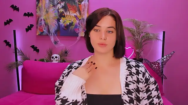 Snapshot of lil_angel_ chatting on November 5, 2025, 12:27 pm lil angel online show from November 5, 2025, 12:27 pm