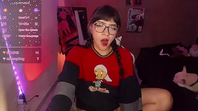 Snapshot of blackfllame chatting on October 3, 2025, 2:08 am blackfllame online show from October 3, 2025, 2:08 am