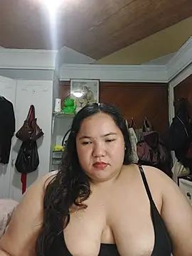 Snapshot of LianaCruzado chatting on July 23, 2026, 3:10 pm LianaCruzado online show from July 23, 2026, 3:10 pm
