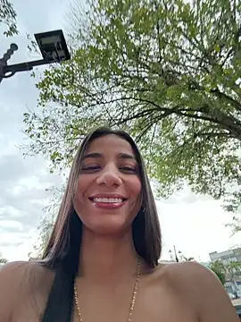 -juicy  online show from January 18, 2026, 10:46 pm