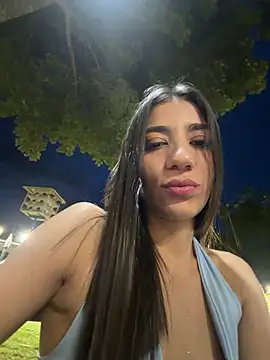 -juicy  online show from July 9, 2026, 11:42 pm