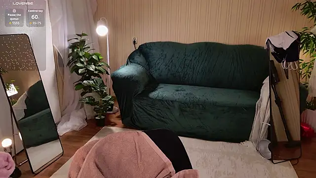 Angell Wild online show from March 17, 2026, 11:24 am