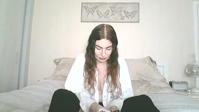 Snapshot of EllaKent chatting on February 23, 2026, 3:31 pm EllaKent online show from February 23, 2026, 3:31 pm